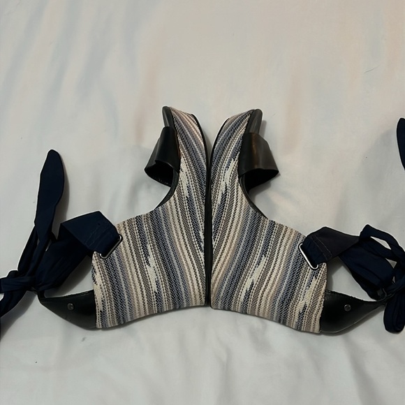 UGG Jules Ankle Wrap Platform Wedge Leather Sandals - Picture 8 of 10